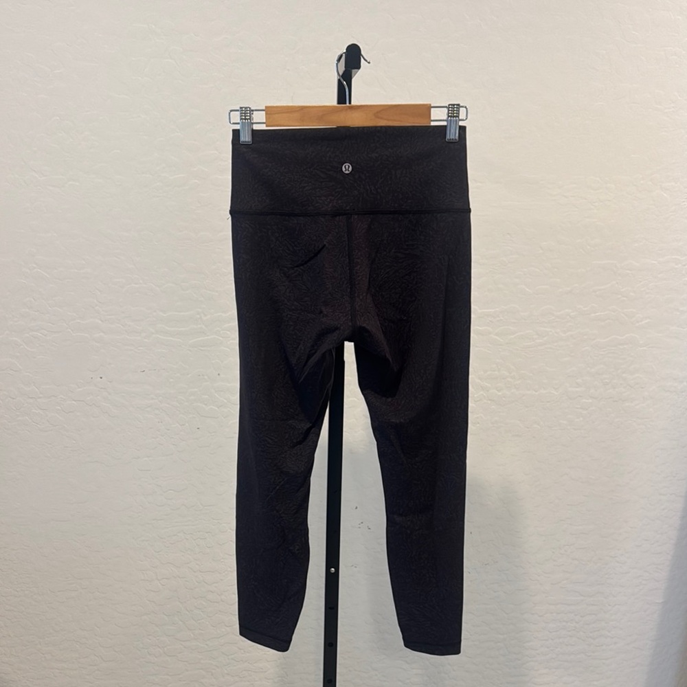 lululemon athletica Black Patterned Leggings - Picture 2 of 6